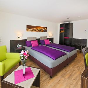 Hotel Gaestehaus Stock Zimmer Brotkoerble